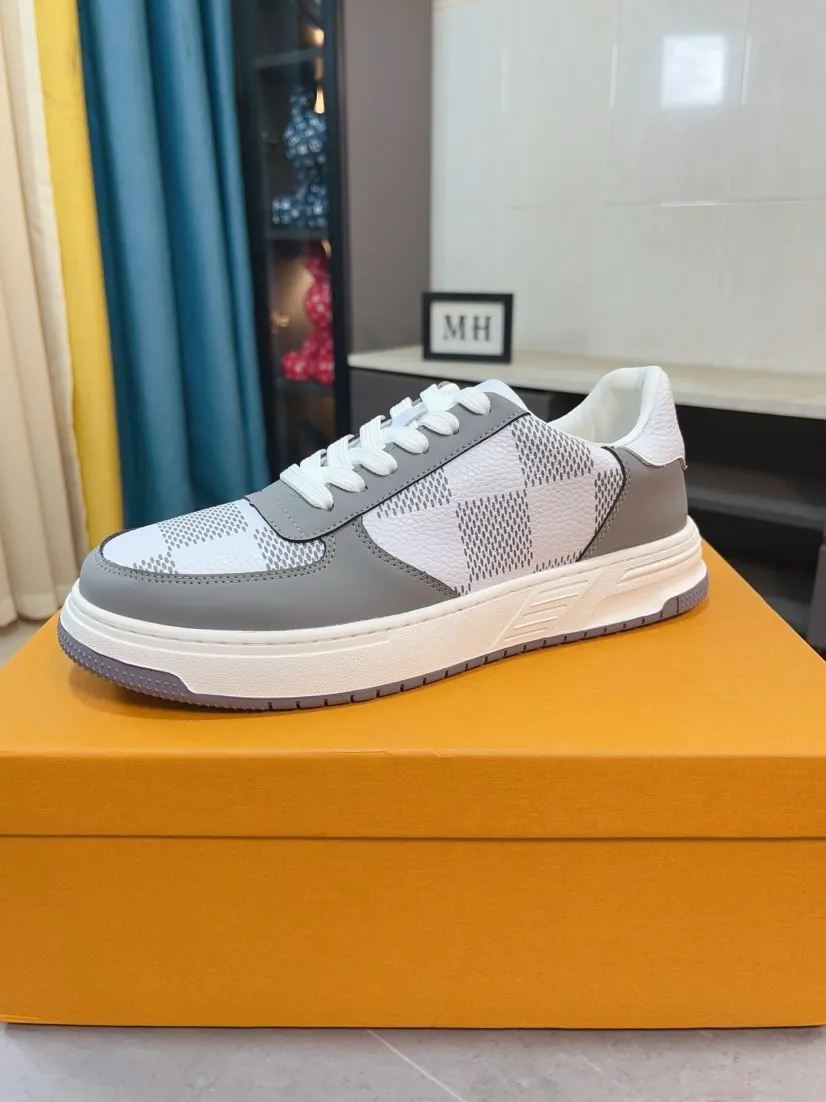 Men's shoes💰400🌹🌹[LV]🌹High-end men's shoes brand: Official website 1:1 Latest masterpiece: The upper is made of Italian imported first-layer cowhide with special materials➕Full genuine leather lining🔥, making walking more convenient and comfortable! Exclusive new style, stunning work [color]! Create a fashionable personality to set off your uniqueness! A must-have for trendy men! Classic🔥Number: 38-44